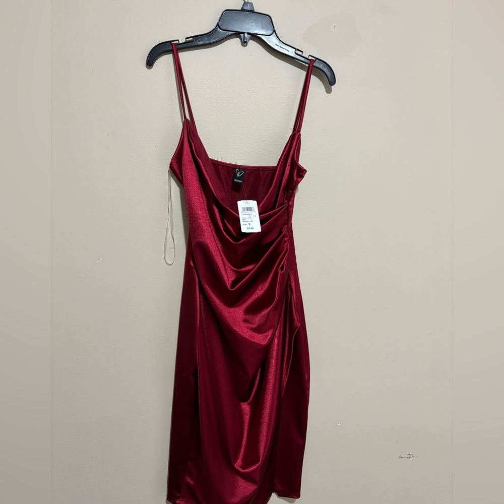 Windsor Burgundy Backless Dress